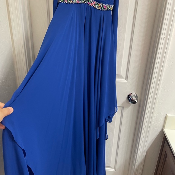 TONY BOWLS PROM style dress - Picture 8 of 10